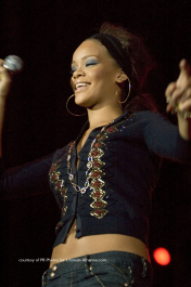 09/23/2006 - Rihanna - Supporting the Black Eyed Peas - Charter One Pavilion on Northerly Island - Chicago, IL, United States - Keywords: Rihanna -  -  - Photo Credit: Adam Bielawski / Photorazzi - Contact (1-866-551-7827)