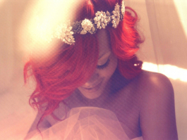 2022-05-05_21-19-54.356Z_04_rihanna-loud-wallpaper_619945369