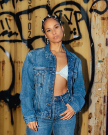 Alicia_Keys_-_Instagram_Photos_03-30-2022__3_