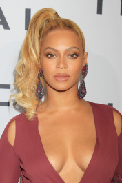 Beyonce_attends_TIDAL_X1020_Amplified_15-scaled