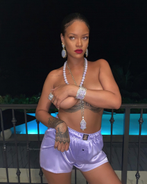 Rihanna-Topless-2-thefappeningblog.com_-scaled-1