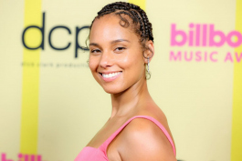 alicia-keys-2021-billboard-music-awards-3.jpg.01658c4fc28c2572bdf36ab998ddd91c