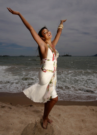 CANNES, FRANCE - MAY 20:  Singer/actress Beyonce Knowles poses for a photo during a portrait session for the cast of "Dreamgirls" at the Carlton Hotel's Orange Lounge during the 59th International Cannes Film Festival May 20, 2006 in Cannes, France.  (Photo by Carlo Allegri/Getty Images)