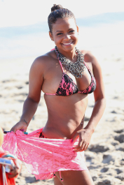 12431_KUGELSCHREIBER_Christina_Milian_hangs_out_on_the_beach_with_friends1_122_587lo-scaled