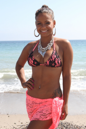 12626_KUGELSCHREIBER_Christina_Milian_hangs_out_on_the_beach_with_friends6_122_228lo-scaled