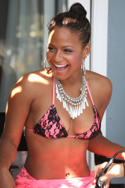 19554_KUGELSCHREIBER_Christina_Milian_hangs_out_on_the_beach_with_friends67_122_207lo-scaled