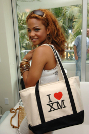 2005-MTV-VMA-XM-Radio-Suite-2