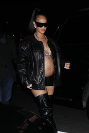 Santa Monica, CA  - *EXCLUSIVE*  - Rihanna shows off her burgeoning baby bump as she leaves Giorgio Baldi restaurant after having dinner with friends in Santa Monica. Shot on 03/12/22.  Pictured: Rihanna  BACKGRID USA 13 MARCH 2022  USA: +1 310 798 9111 / usasales@backgrid.com  UK: +44 208 344 2007 / uksales@backgrid.com  *UK Clients - Pictures Containing Children
Please Pixelate Face Prior To Publication*