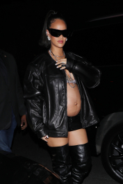 Santa Monica, CA  - *EXCLUSIVE*  - Rihanna shows off her burgeoning baby bump as she leaves Giorgio Baldi restaurant after having dinner with friends in Santa Monica. Shot on 03/12/22.  Pictured: Rihanna  BACKGRID USA 13 MARCH 2022  USA: +1 310 798 9111 / usasales@backgrid.com  UK: +44 208 344 2007 / uksales@backgrid.com  *UK Clients - Pictures Containing Children
Please Pixelate Face Prior To Publication*