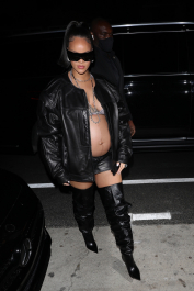 Santa Monica, CA  - *EXCLUSIVE*  - Rihanna shows off her burgeoning baby bump as she leaves Giorgio Baldi restaurant after having dinner with friends in Santa Monica. Shot on 03/12/22.  Pictured: Rihanna  BACKGRID USA 13 MARCH 2022  USA: +1 310 798 9111 / usasales@backgrid.com  UK: +44 208 344 2007 / uksales@backgrid.com  *UK Clients - Pictures Containing Children
Please Pixelate Face Prior To Publication*