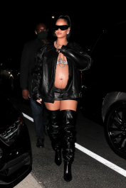 Santa Monica, CA  - *EXCLUSIVE*  - Rihanna shows off her burgeoning baby bump as she leaves Giorgio Baldi restaurant after having dinner with friends in Santa Monica. Shot on 03/12/22.  Pictured: Rihanna  BACKGRID USA 13 MARCH 2022  USA: +1 310 798 9111 / usasales@backgrid.com  UK: +44 208 344 2007 / uksales@backgrid.com  *UK Clients - Pictures Containing Children
Please Pixelate Face Prior To Publication*