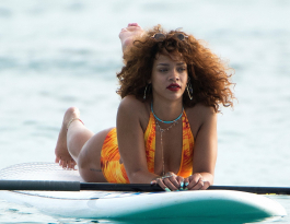 2022-04-21_04-55-34.222Z_23_rihanna-swimsuit-candids-paddleboarding-in-barbados-august-5-64-pics-48