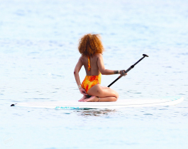 2022-04-21_04-55-34.222Z_59_rihanna-swimsuit-candids-paddleboarding-in-barbados-august-5-64-pics-23