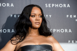 Mandatory Credit: Photo by Nicola Marfisi/AGF/REX/Shutterstock (9565278d)
Rihanna
'Fenty' by Rihanna makeup launch, Milan, Italy - 05 Apr 2018