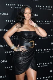 BGUK_1194888 - ** RIGHTS: WORLDWIDE EXCEPT IN GERMANY, ITALY ** MILAN, ITALY  - Rihanna at her Fenty by Rihanna makeup launch Beauty party in Milan, Italy. The singer, songwriter and actress showed her legs in a little black dress.  Pictured: Rihanna  BACKGRID UK 5 APRIL 2018  BYLINE MUST READ: @LucaSgro / BACKGRID  UK: +44 208 344 2007 / uksales@backgrid.com  USA: +1 310 798 9111 / usasales@backgrid.com  *UK Clients - Pictures Containing Children
Please Pixelate Face Prior To Publication*