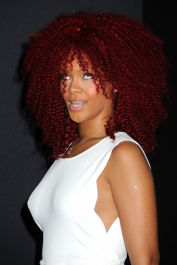 2022-04-26_02-56-48.856Z_22_Rihanna__Kosty555_info_006_28129-scaled