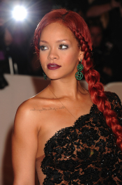 2022-04-26_02-58-36.114Z_10_888878400_RihannaCostumeInstituteGalaMetBallinNYC_2_5_2011_23_122_254lo-scaled