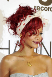 2022-04-26_03-51-30.268Z_16_RihannaatWestfieldShoppingCentreRedCarpet_110-scaled