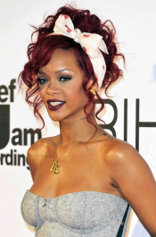 2022-04-26_03-51-30.268Z_17_RihannaatWestfieldShoppingCentreRedCarpet_111-scaled