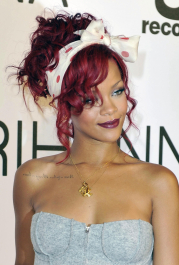 2022-04-26_03-51-30.268Z_21_RihannaatWestfieldShoppingCentreRedCarpet_119-scaled