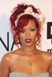 2022-04-26_03-51-30.268Z_41_RihannaatWestfieldShoppingCentreRedCarpet_49-scaled