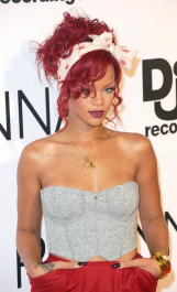 2022-04-26_03-51-30.268Z_58_RihannaatWestfieldShoppingCentreRedCarpet_123-scaled