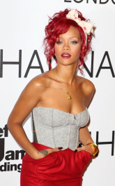 2022-04-26_03-51-30.268Z_65_RihannaatWestfieldShoppingCentreRedCarpet_132-scaled