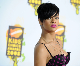 Rihanna arrives at the 21st Annual Kids' Choice Awards in Los Angeles, on Saturday, March 29, 2008. (AP Photo/Chris Pizzello)