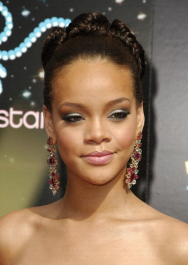 2022-05-02_05-58-12.366Z_15_rihanna_fenty_118