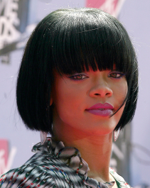 2023-12-26_12-47-01.138Z_23_Celebutopia-Rhianna-2007_MTV_Movie_Awards_Arrivals-22-scaled