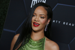 Mandatory Credit: Photo by Matt Baron/Shutterstock (12800783da)
Rihanna
Fenty Beauty and Fenty Skin photocall, Los Angeles, California, USA - 11 Feb 2022