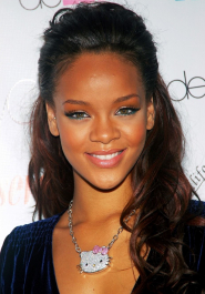 2023-12-27_08-43-07.314Z_15_rihanna_fenty_016