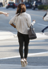 22091_celebrity_paradise.com_TheElderChristinaMilian2011_10_18_spottedoutshoppinginBeverlyHills_8_122_122lo-scaled