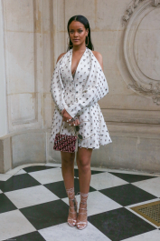 Rihanna_Dior_SS17_165-scaled