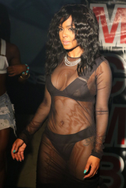 christina-milian-on-the-set-of-her-do-it-music-video-in-miami-10-22-2015_4